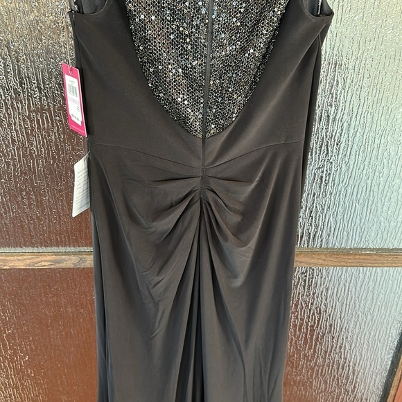 Vince Camuto Sequin Mesh Yoke Column Gown size 6. - Picture 11 of 12